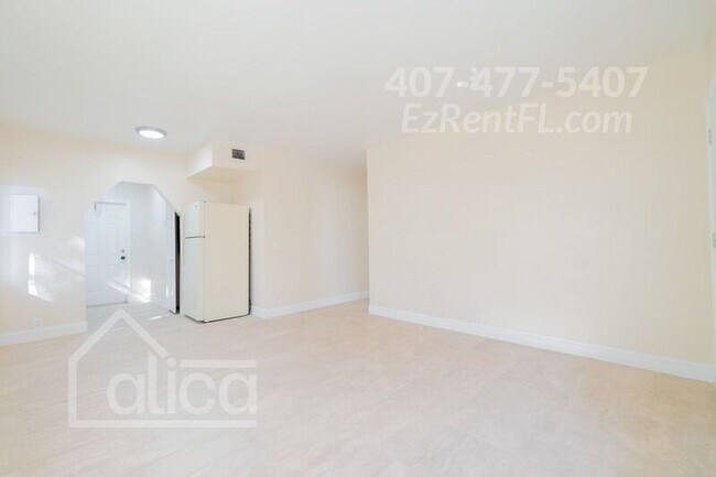 Building Photo - 1001 Henrietta Ave