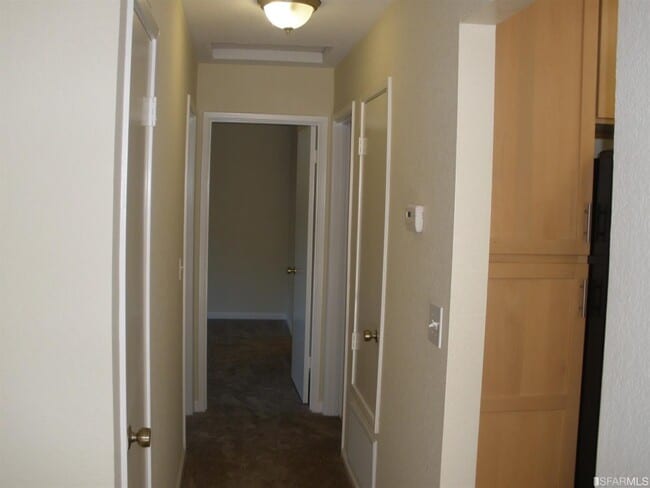 Building Photo - 1409 La Terrace Cir