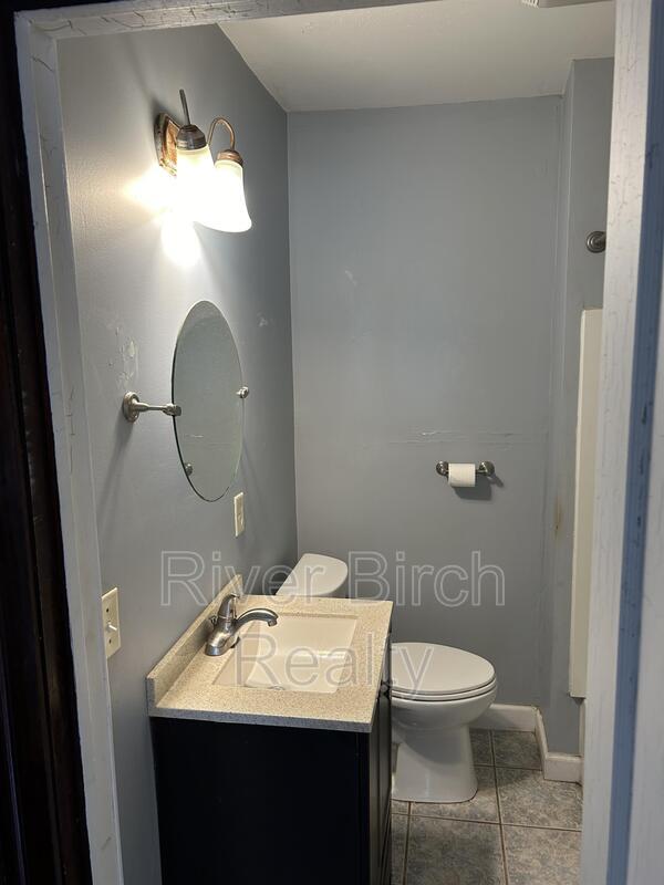 Building Photo - 2633 S Whittier Ave