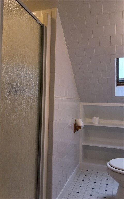 Building Photo - 186 Branscomb St