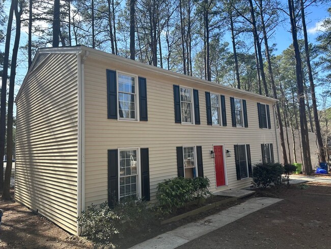 Primary Photo - Stunning 2-bedroom, 2.5-bathroom Apartment