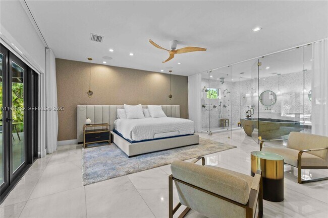 Building Photo - 9040 SW 110th Ave