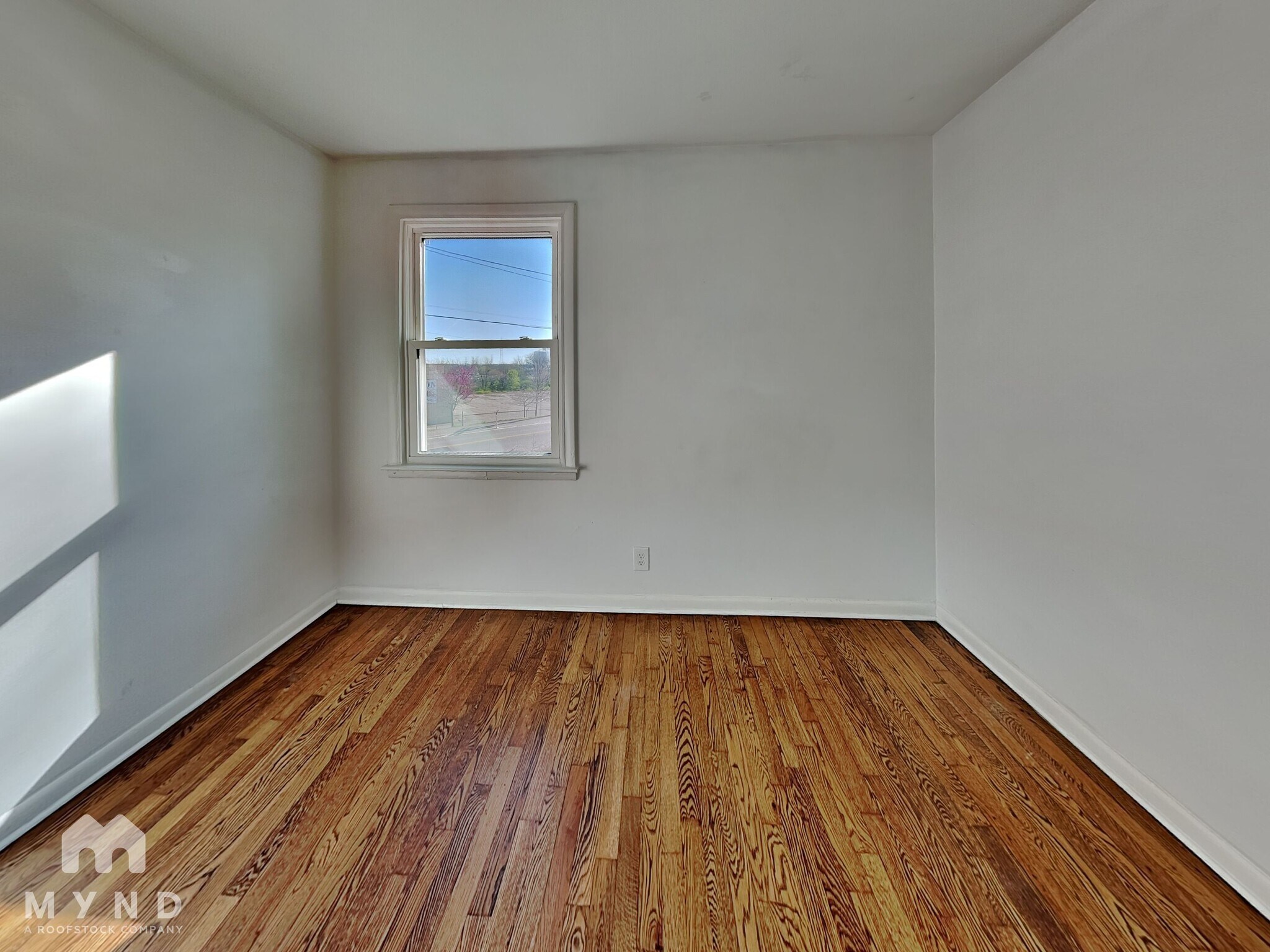 Building Photo - 1317 Davidson St