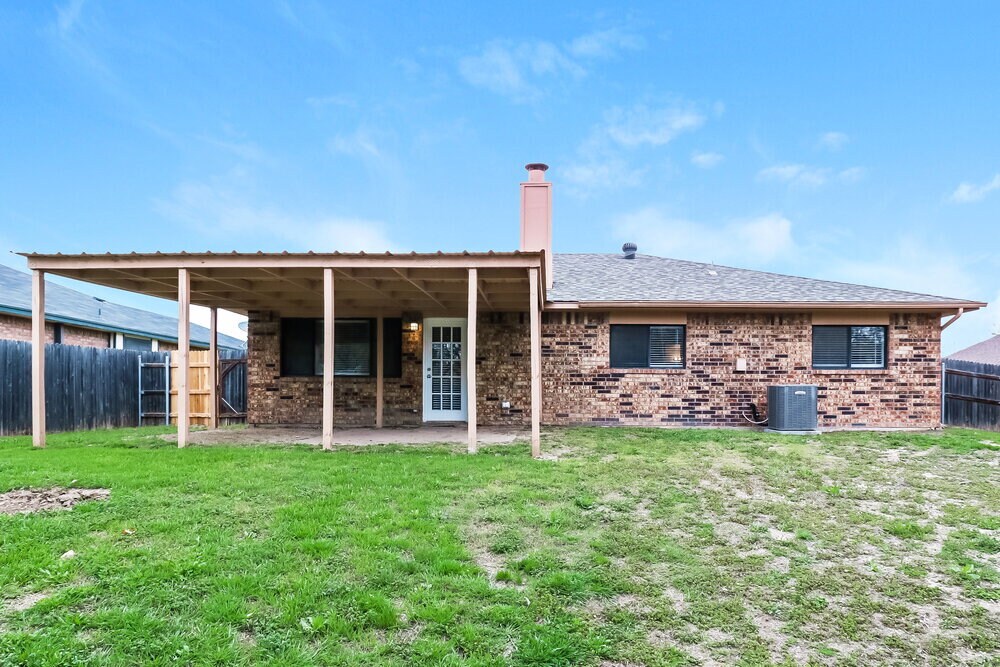Building Photo - 10229 Stoney Bridge Rd