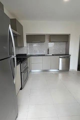 Building Photo - 392 Broad St