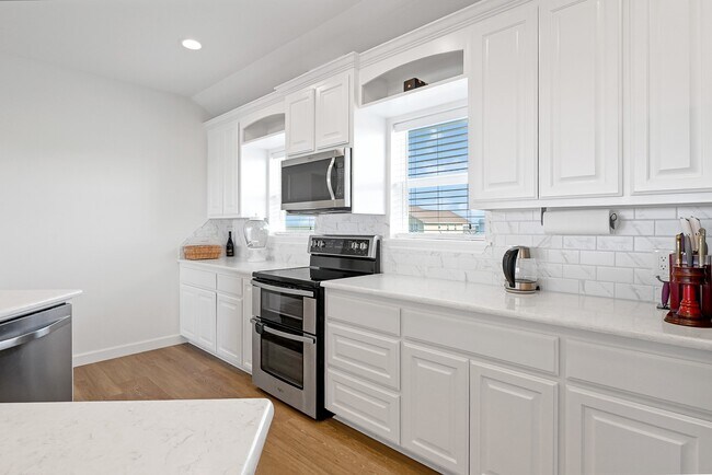 Building Photo - 747 Waypoint Dr