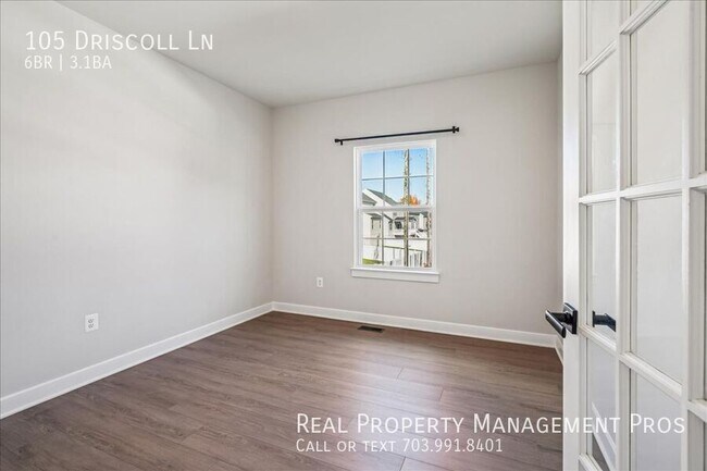 Building Photo - 105 Driscoll Ln