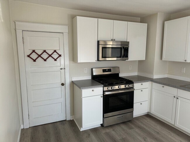 Building Photo - Great Lansdale Single for rent 3 Bedrooms ...