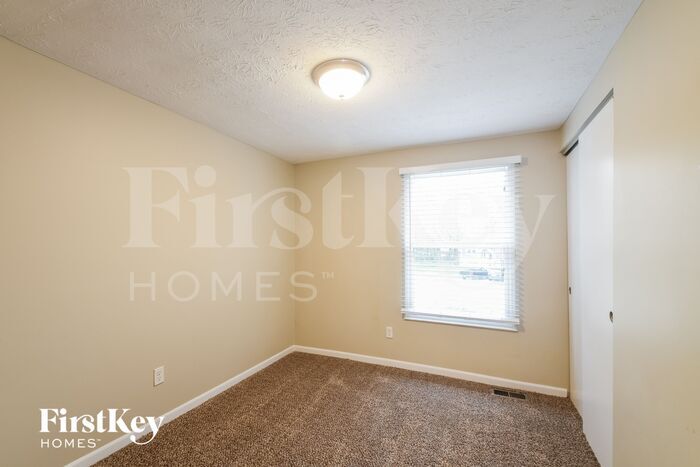 Building Photo - 639 Shady Creek Ct