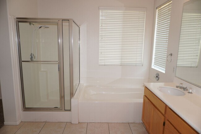 Building Photo - 14752 Eaglehead Mountain Dr