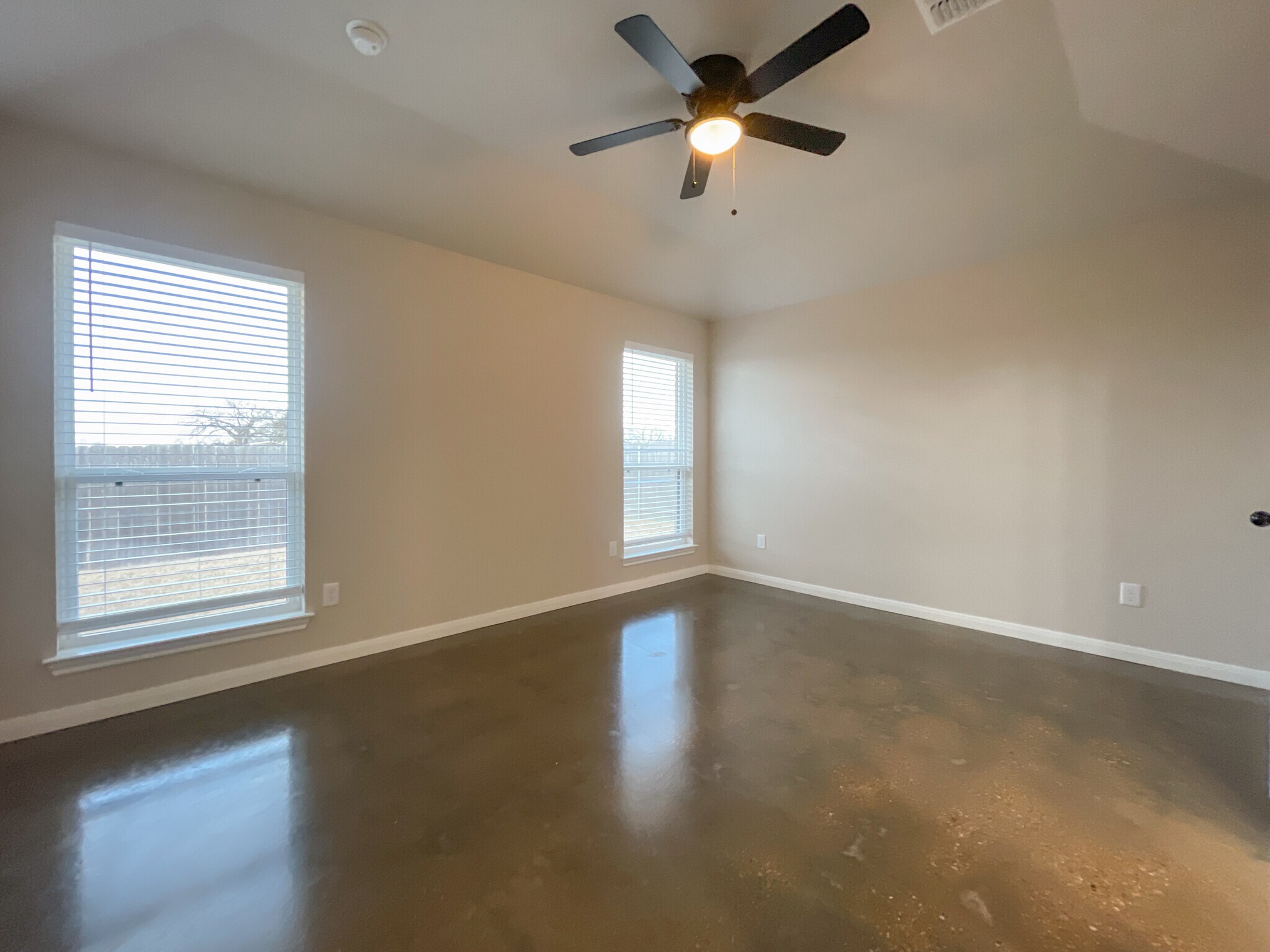 Building Photo - 108 W Windmill Way