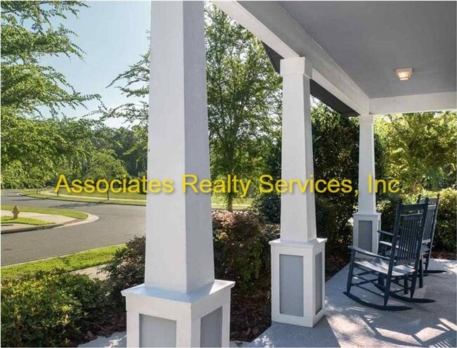 Building Photo - Beautiful Longleaf corner lot home!  Look!!
