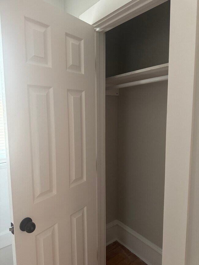 Building Photo - 19 Randall St