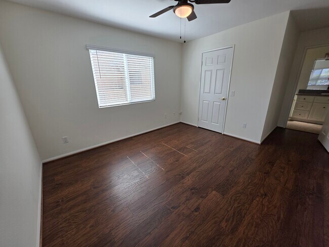 Building Photo - 204 Woodland Pkwy