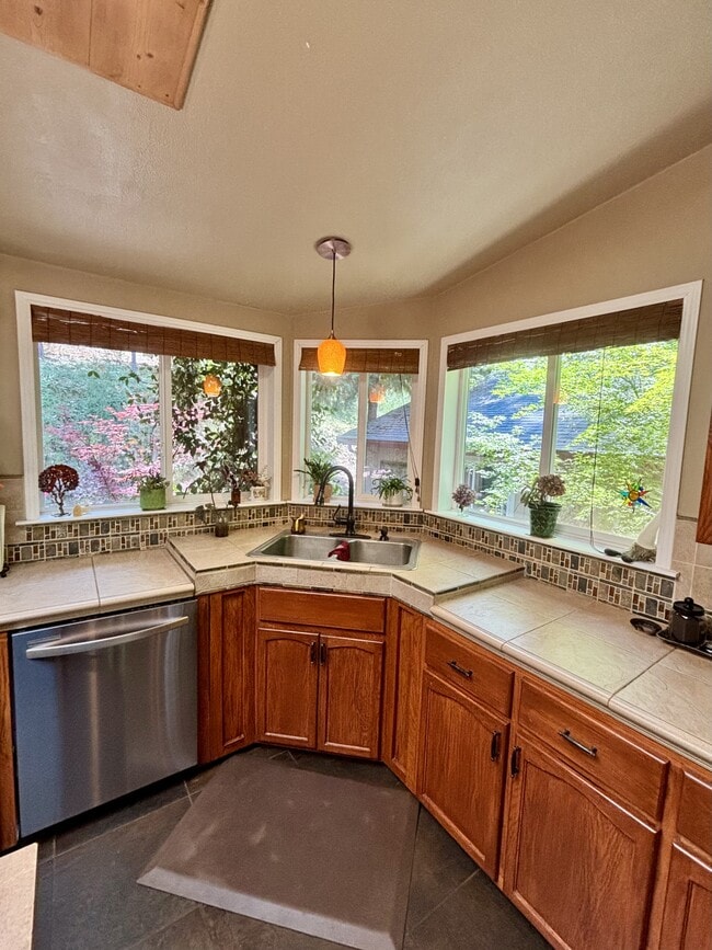 Building Photo - 12396 Mystic Mine Ct