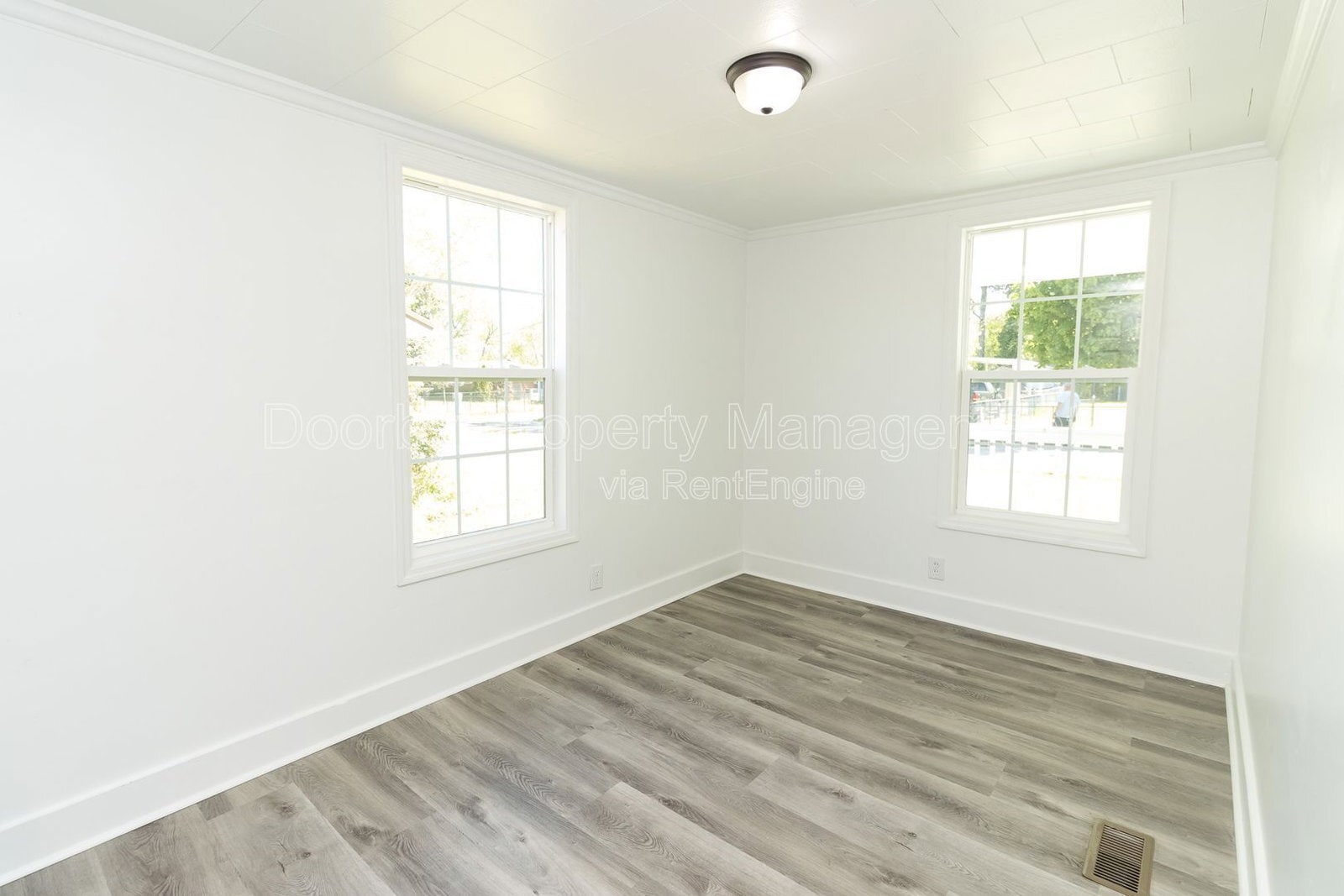 Building Photo - 108 Suggs St