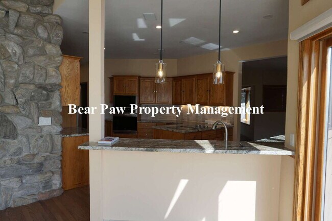 Building Photo - Unbelievable Views in this Stunning Contemporary Mountain Home!!