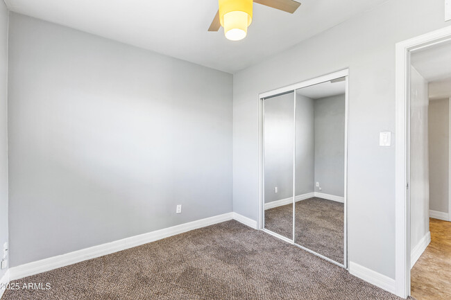 Building Photo - 3545 E Flower St