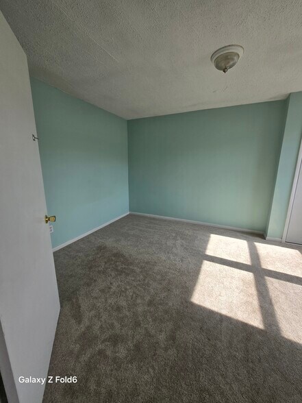 Building Photo - 5515 2nd Ave