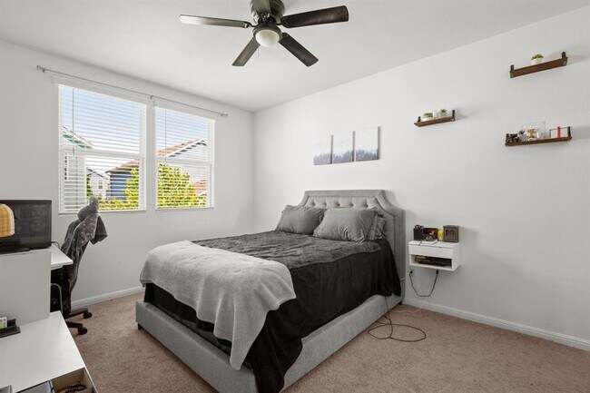 Building Photo - 462 Ferrule Dr