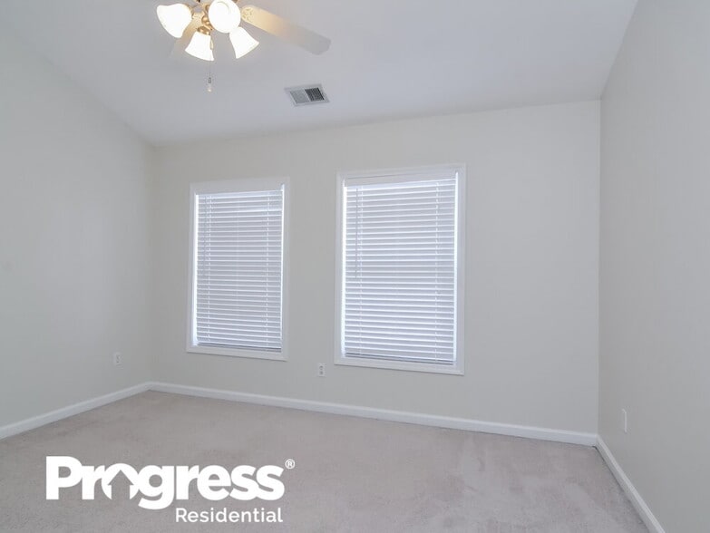 Building Photo - 101 Bensinger Ct