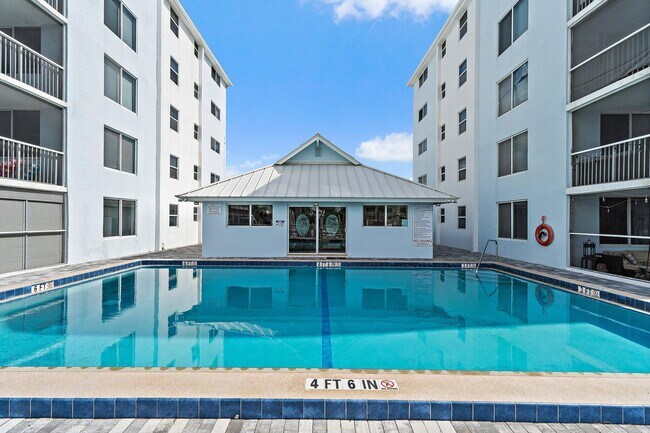 Building Photo - 108 Paradise Harbour Blvd