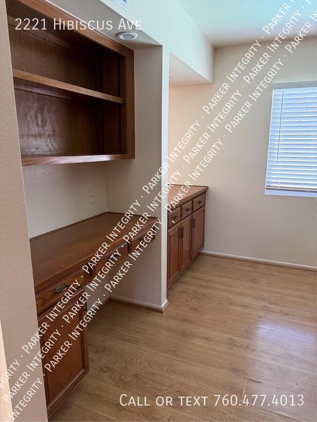 Building Photo - 2221 Hibiscus Ave