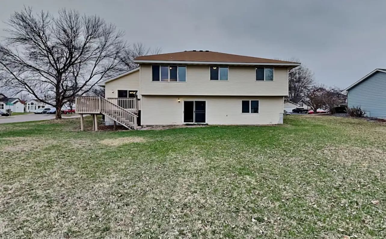 Building Photo - 10711 Unity Ln N