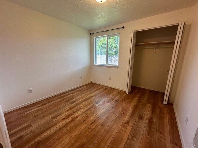 Building Photo - COMING SOON 3 Bedroom 2 Bath Single Family House
