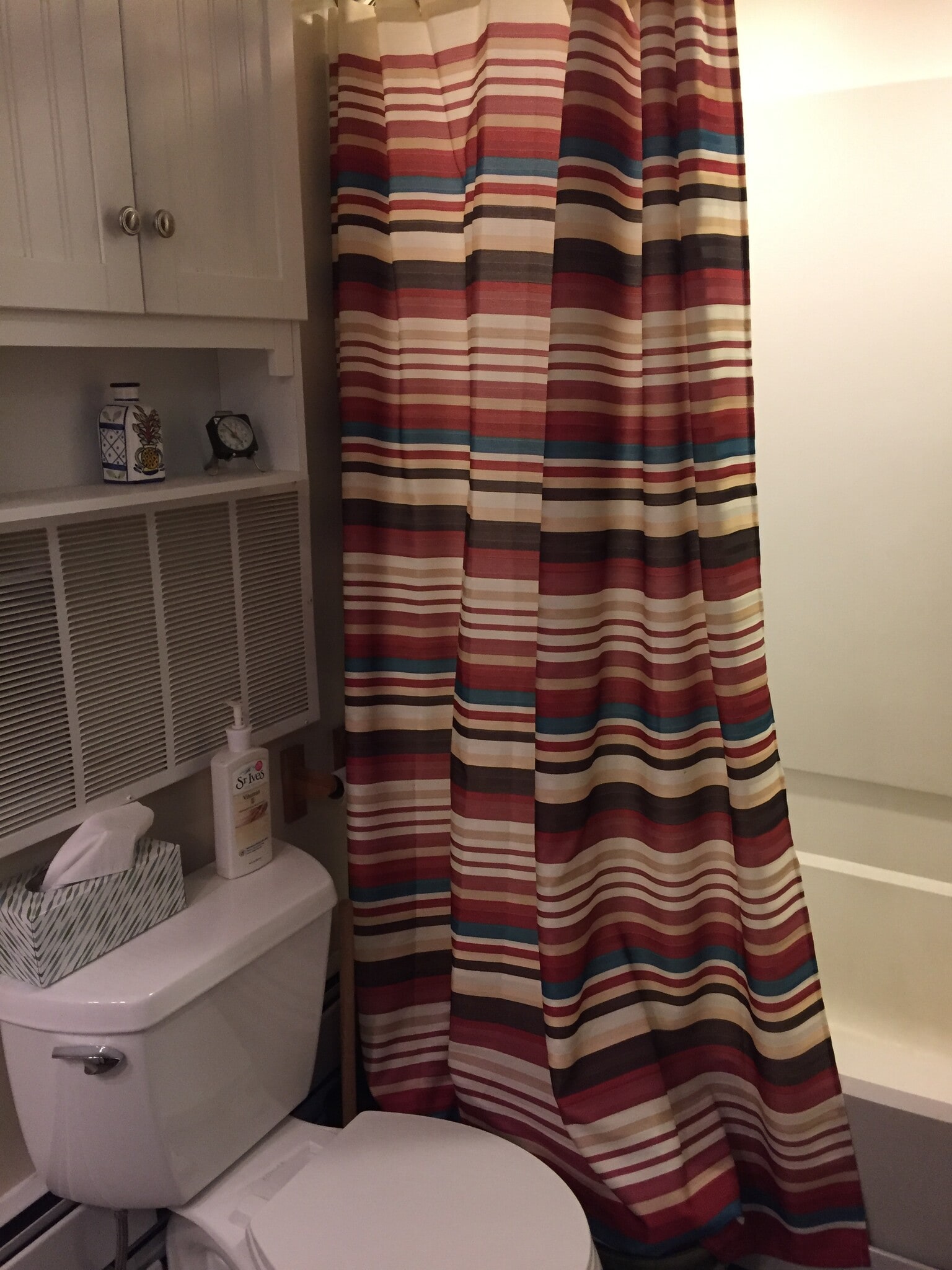 tub/shower # 1 bath - 6344 Aurelia St