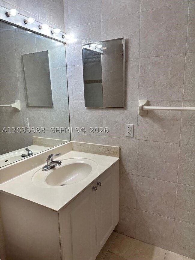 Building Photo - 7205 W 3rd Ct
