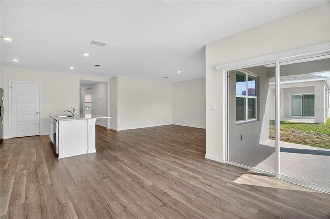 Building Photo - 4590 Boxwood Wy