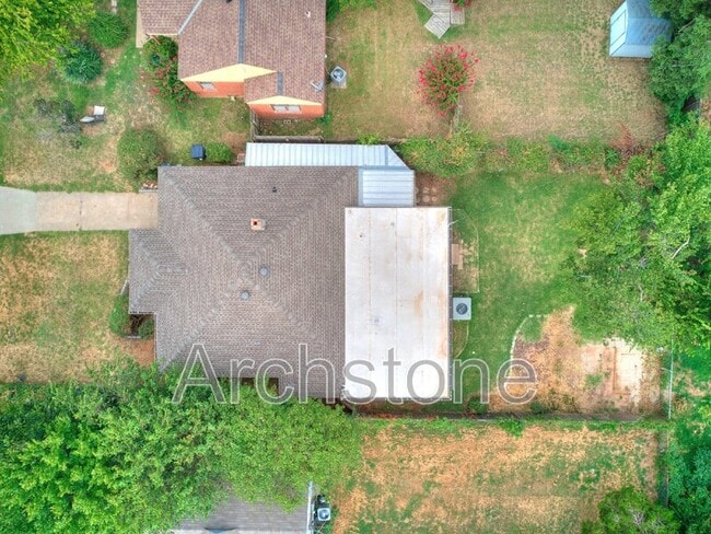 Building Photo - 2617 NW 37th St