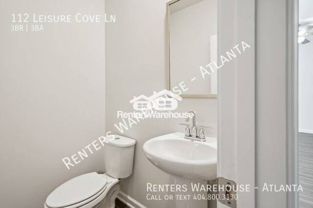 Building Photo - 3 Bedroom Townhome in the Heart of McDonough