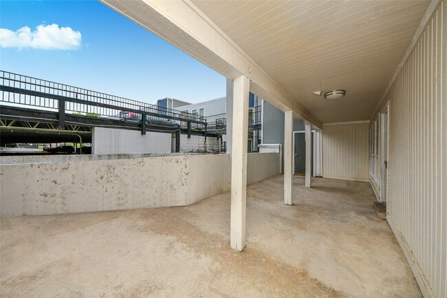 Building Photo - 781 Country Pl Dr