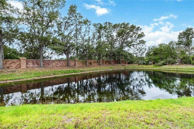Building Photo - 7 Arbor Oaks Dr