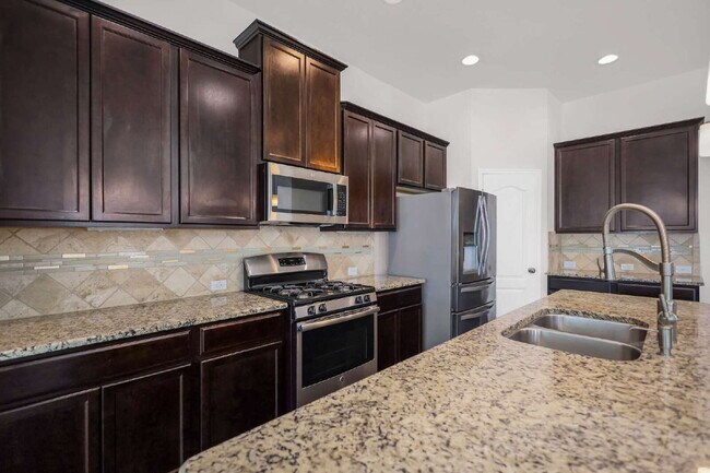 Building Photo - "Charming 3-Bedroom Oasis with 2 Baths in ...