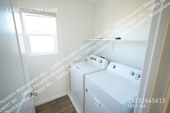 Building Photo - 1486 Dorona Ln