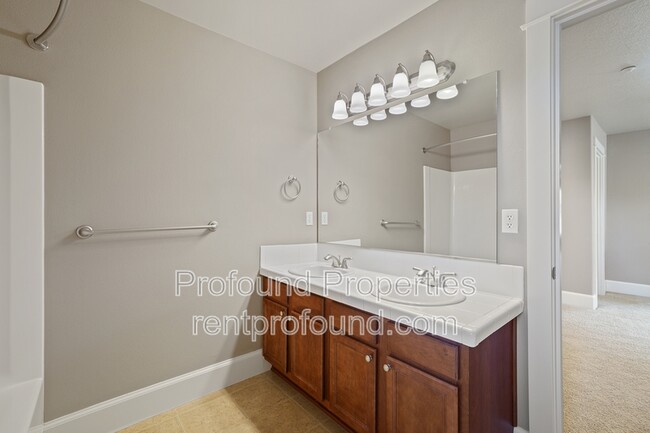 Building Photo - 11317 NW Odeon Ln