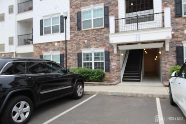 Building Photo - 814 Stiller Ln