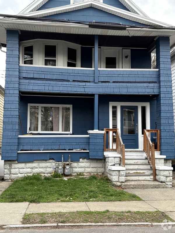 Building Photo - 64 Weyand Ave