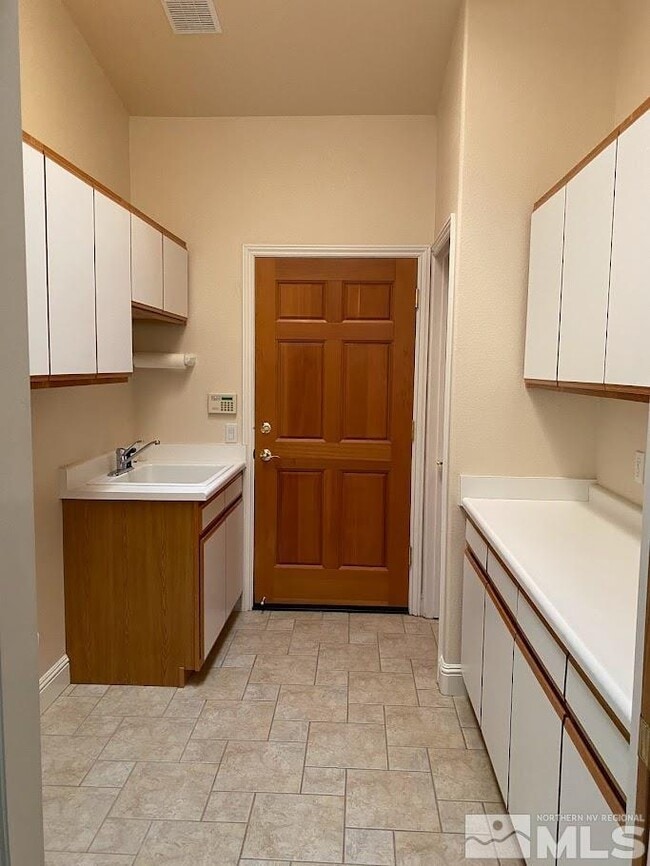 Building Photo - 45 Ocelet Way