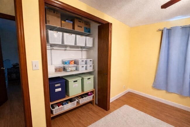 Building Photo - 183 Forest St