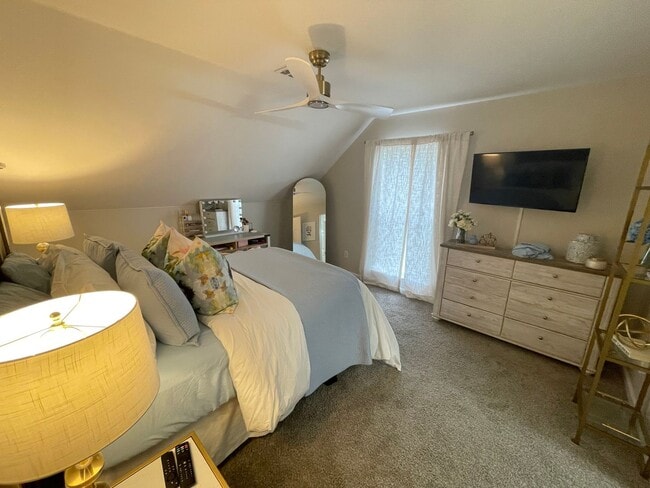 Building Photo - 3BR/3.5BA For Rent