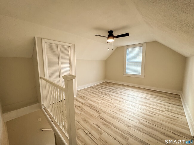 Building Photo - 72 Stewart St