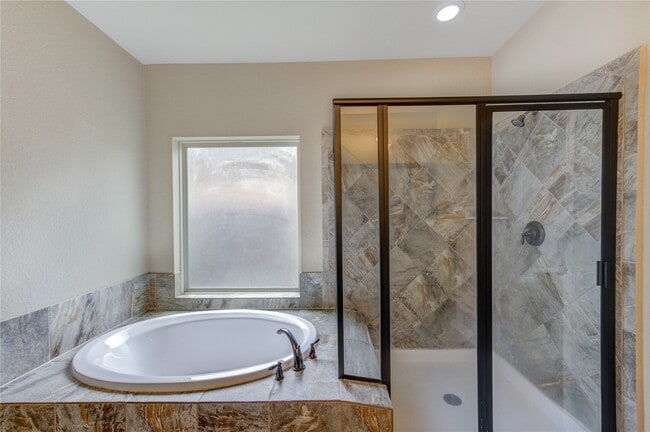 Building Photo - 19019 Thatcher Hills Ct