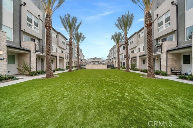 Building Photo - 1102 S Urbana St