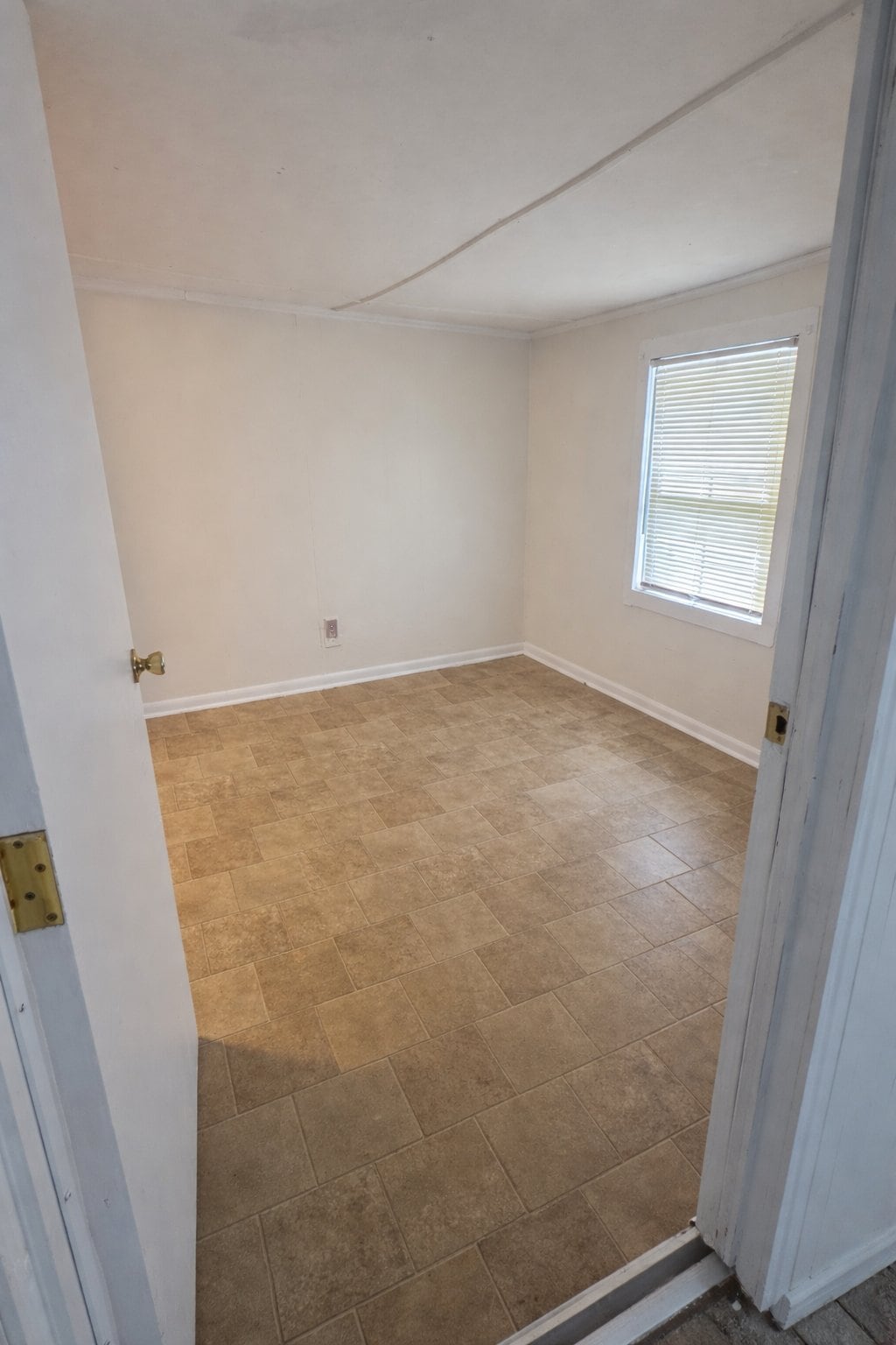 Building Photo - 307 W Greenwood St