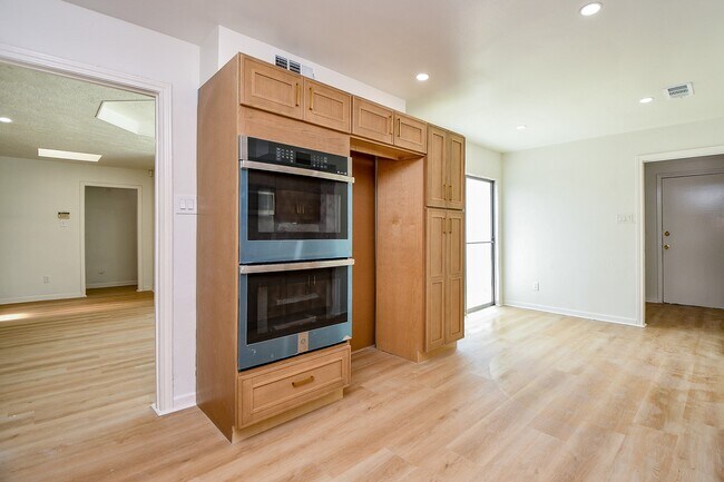 Building Photo - 7714 Teal Run Dr