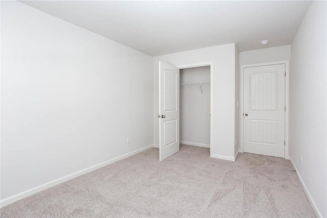 Building Photo - 77 Grv Spgs Ct
